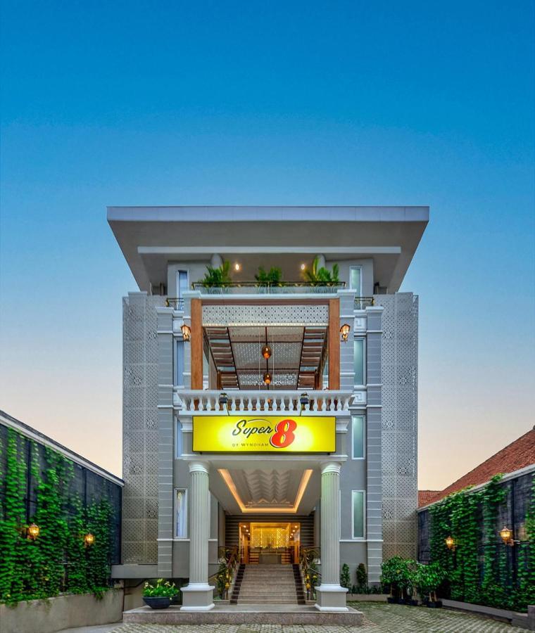 Super 8 By Wyndham Solo酒店 外观 照片